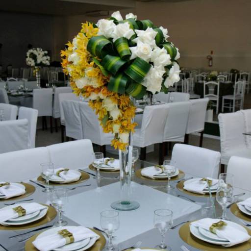 Decoração e Buffet por Casa Nova Noivas Buffet e Decorações