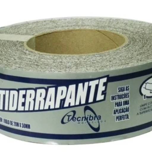 Fita antiderrapante Tecnibra 5m x 50mm em Boituva, SP por Solução Materiais e Equipamentos