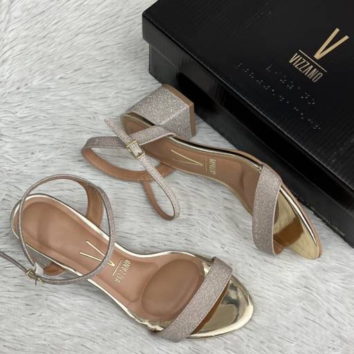 Sandália adulta Vizzano em Uberlândia, MG por Lojas Dom Flavittos