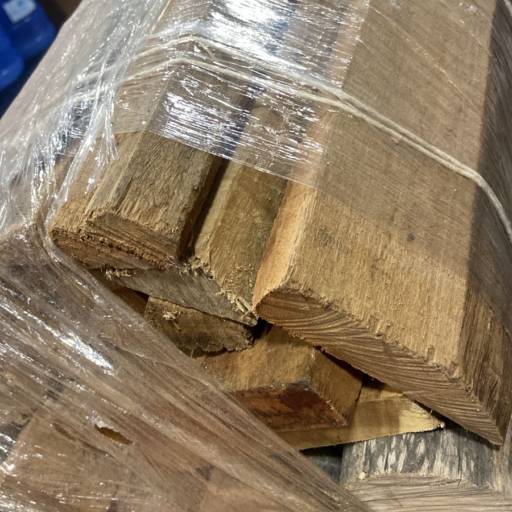 lenha de eucalipto em Mineiros, GO por Primare Bebidas e Eventos - Loja 02