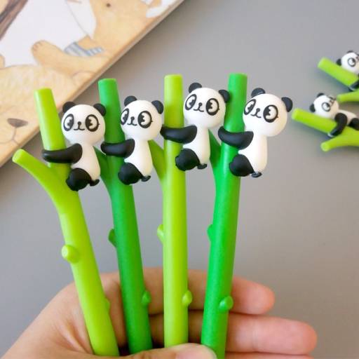CANETA CRIATIVA EM GEL - PANDA NO BAMBU por Solutudo
