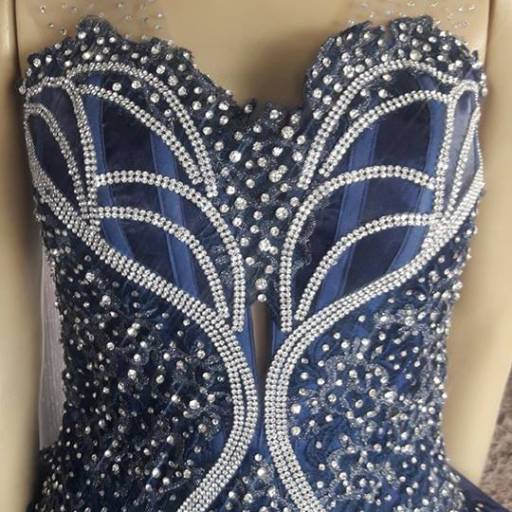 Comprar o produto de Vestido de debutante azul marinho em Avaré em Vestidos de 15 Anos pela empresa Belle Blanche em Avaré, SP por Solutudo