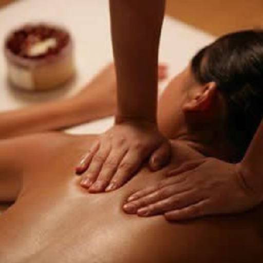 Boreh - Ritual exotico de esfoliação da pele com massagem com óleo aquecido por Solutudo