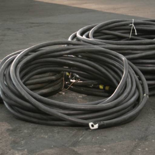 cabos e protetores de cabo por Solutudo