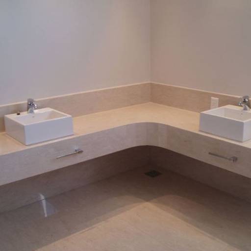 Granito para banheiros por RR Marmoraria