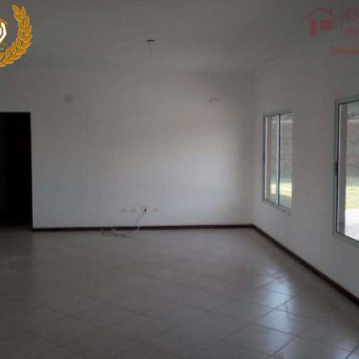 Casa em bairro nobre de São Roque-SP / Código do Imóvel: 27633 por Aj Rodrigues Negocios Imobiliarios Ltda