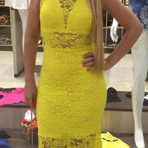 Comprar o produto de Vestido Amarelo com renda em A Classificar pela empresa Vera Modas em Birigui, SP por Solutudo