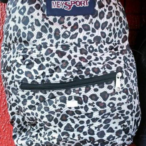 Mochila escolar por Master Papelaria & Copiadora