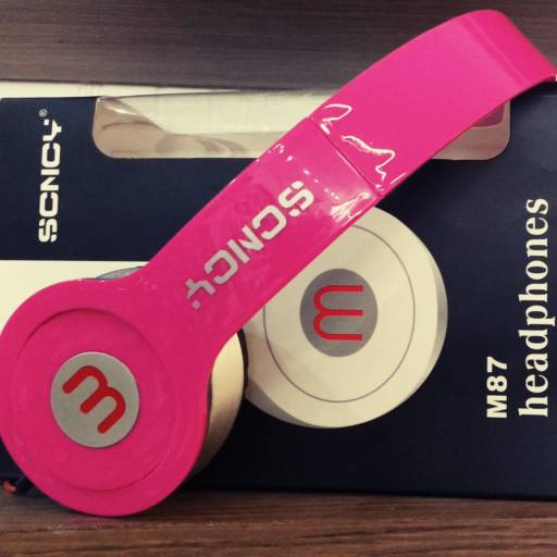 Fones de Ouvido  por RK Acessórios 