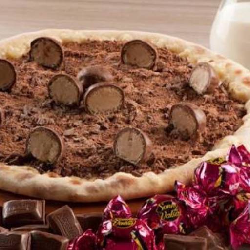 Pizzas doces de sonho de valsa e pizza doce de banana com chocolate por Big Pizza Valinhos