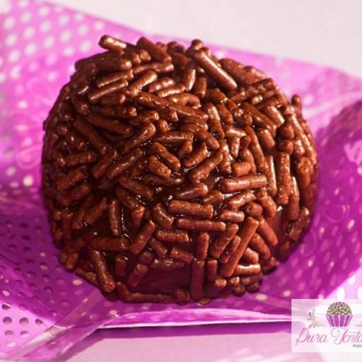 Brigadeiro Gourmet - Chocolate por Pura Tentação Brigadeiros e Cia