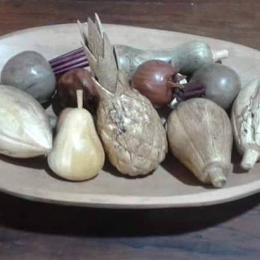 FRUTAS DE MADEIRA