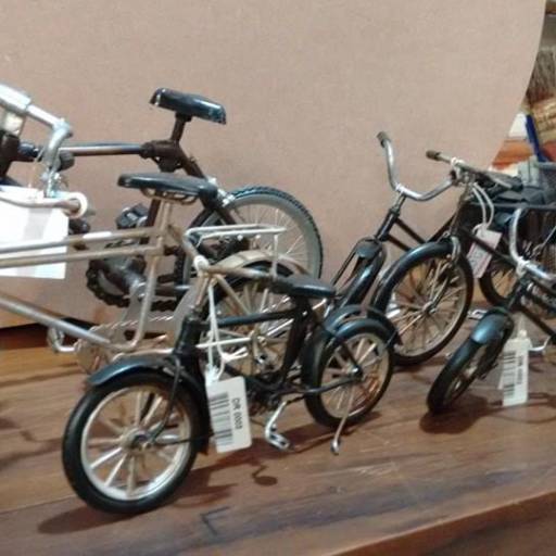 Comprar o produto de MINIATURA DE BICICLETA em Bicicletas pela empresa Espaço Mineiro Móveis Rústicos em São José do Rio Preto, SP por Solutudo
