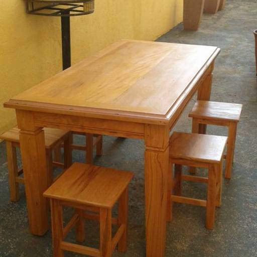 MESA DE JANTAR por Pivoto & Gea Comercio De Moveis Ltda