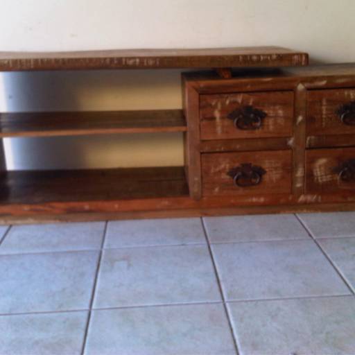 RACK por Pivoto & Gea Comercio De Moveis Ltda