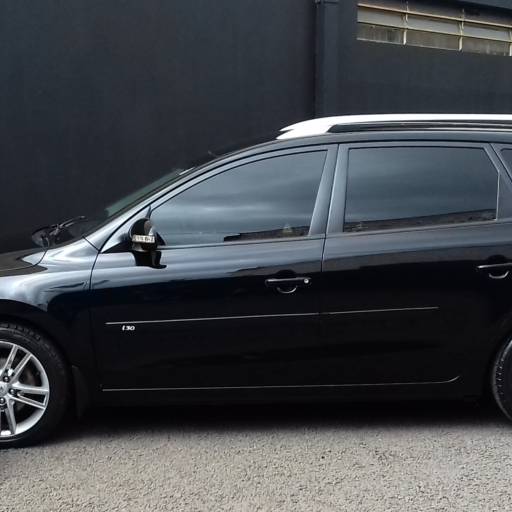 Limpa cromos e polimento de roda por Auto Padrão Car Wash