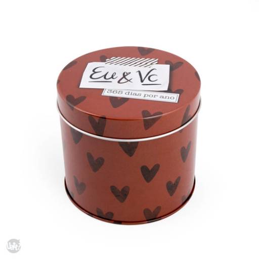 CANECA CORAÇÃO - NA LATA AMOR 365 DIAS - EU E VC por K22 Presentes Criativos