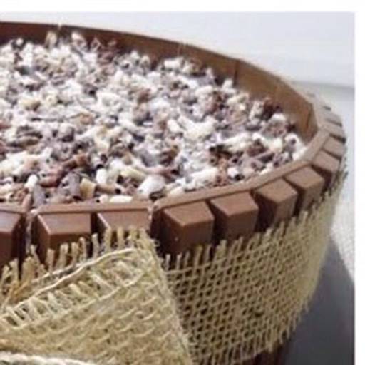 Bolo por Massaria Alves