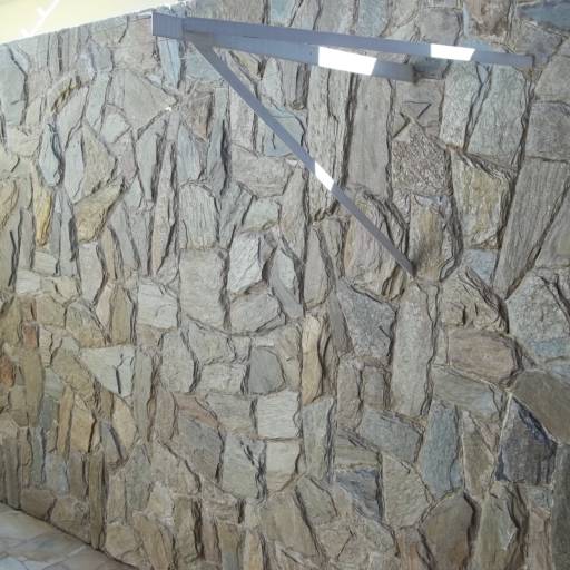 Pedra Lagoa Santa Serrada e Caco Amarela - Verde - Mesclada por Eris Pedras Decorativas