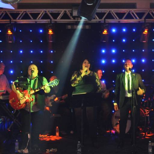 BANDA ELLO'S por Festa & Cia