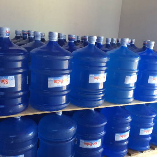 Comprar o produto de Galões 20 litros em Marmitex pela empresa Distribuidora de Água Manancial em Botucatu, SP por Solutudo