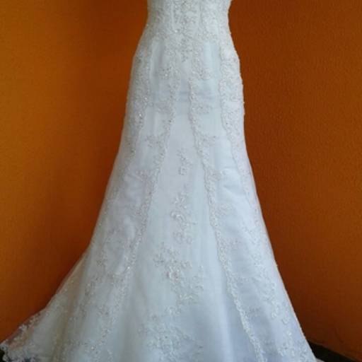Comprar o produto de Vestido de noiva em Vestidos Casuais pela empresa Vitória Noivas - Loja 1 em Birigui, SP por Solutudo