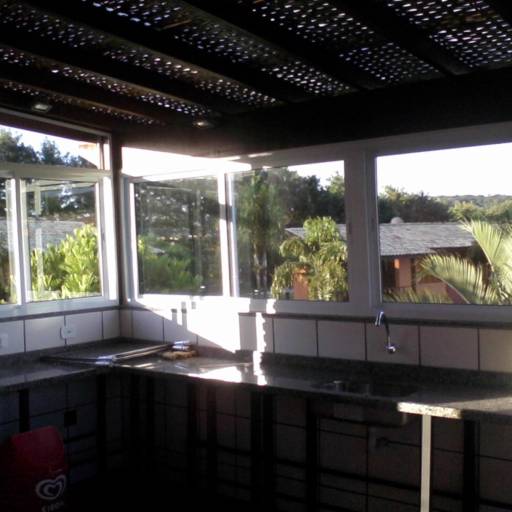 vitros de correr  em Atibaia, SP por Irmãos Franco Esquadrias de Alumínio