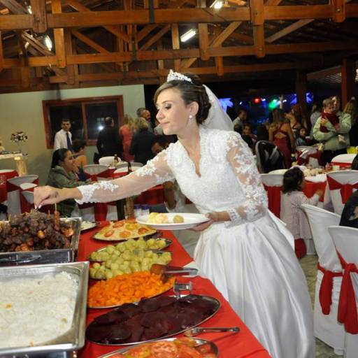Mais um trabalho realizado com a mais pura consciência de um dever cumprido. por Magic Buffet e Decorações