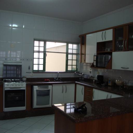 Casa à venda na vila Brasileira - CA 01010th por The One Empreendimentos Imobiliários