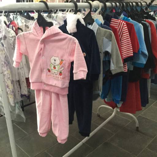 Roupas e acessórios  por Loja São José 