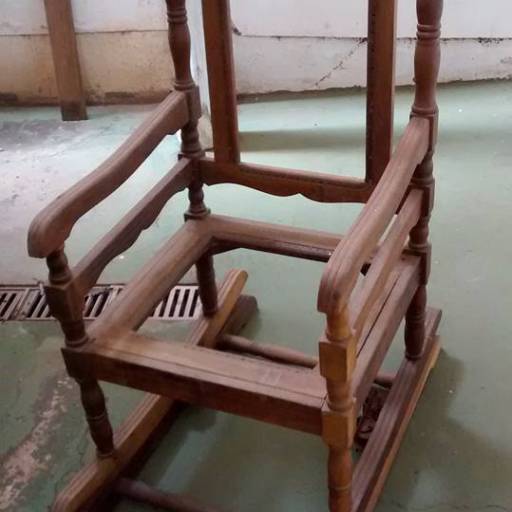 Comprar o produto de Cadeira de Balanço  em Cadeiras pela empresa Do Tempo da Vovó em Bauru, SP por Solutudo