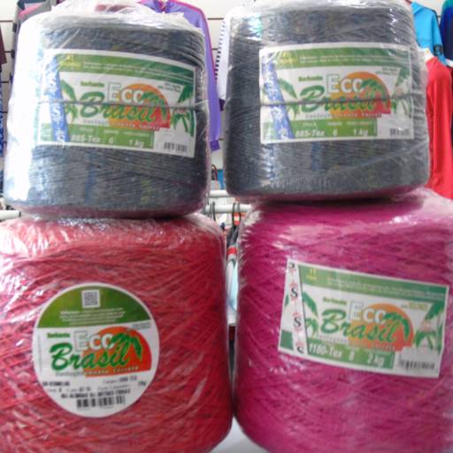 Barbantes e agulhas  por Loja São José 