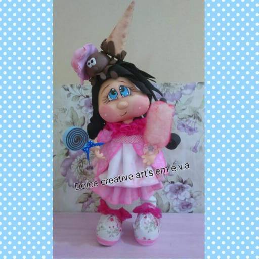 Boneca em E.v.a 3d  por Papelux Papelaria Criativa