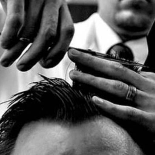 Comprar o produto de barbeiro a domicilio  em Outros Serviços pela empresa Barbearia Prado em Botucatu, SP por Solutudo