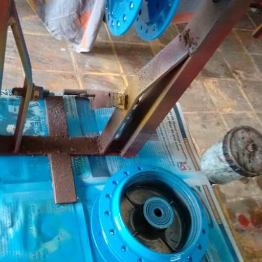 Reforma de motos  por Garagem Funilaria e Pintura