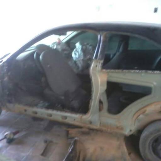 Reforma de veículos batidos por Garagem Funilaria e Pintura