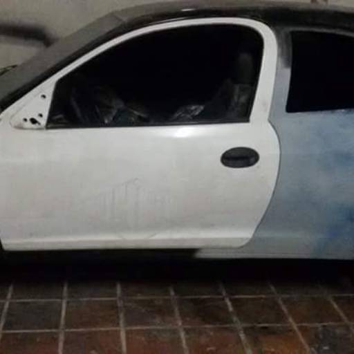 Reforma de veículos batidos por Garagem Funilaria e Pintura