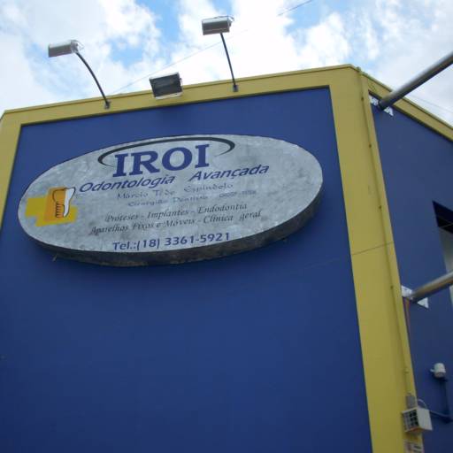 luminoso por Toldos Manhattan 