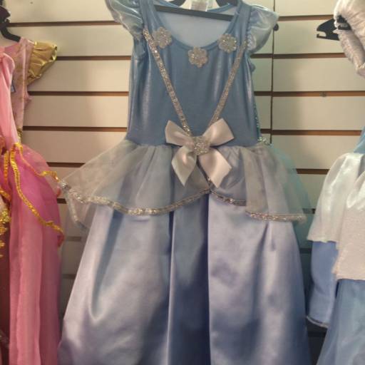 Comprar o produto de vestido Princesa Azul em Feminino pela empresa Festejando em Itatiba, SP por Solutudo