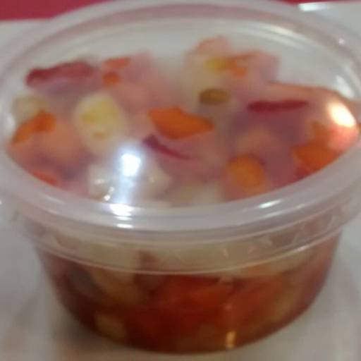 Salada de frutas por Red Dog Lanches (Centro)