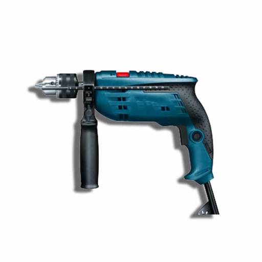 Furadeira de impacto por Casa do Construtor Assis