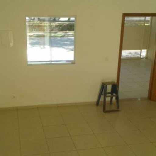 Bela Casa a 5 minutos do centro / Código do Imóvel: 26102 por Aj Rodrigues Negocios Imobiliarios Ltda