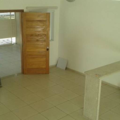 Bela Casa a 5 minutos do centro / Código do Imóvel: 26102 por Aj Rodrigues Negocios Imobiliarios Ltda