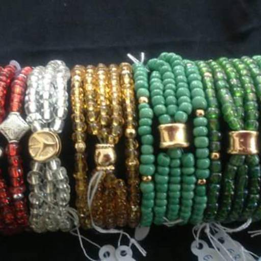 Pulseiras personalizadas por Kentaveno Loja Colaborativa