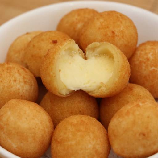 Bolinha de Queijo