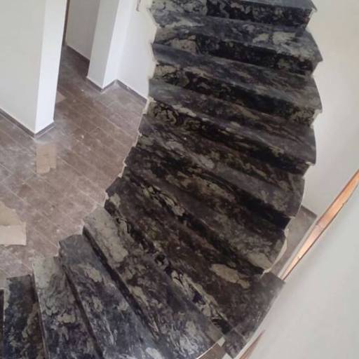 escadas por Pedras Ventania - Mármores e Granitos
