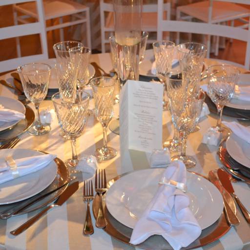 Qualidade, requinte e bom gosto! por Buffet Só Festas