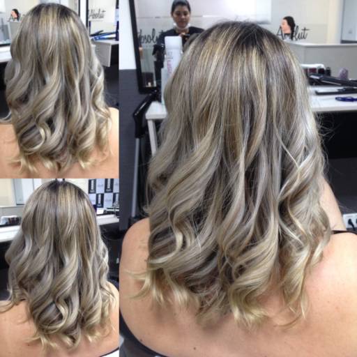 Somos especialistas em loiros. Confira! por Absolut Cabelo e Estética 