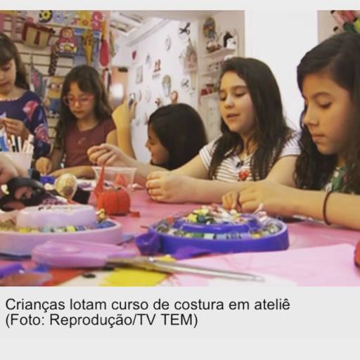 Comprar o produto de Crianças lotam ateliê de costura em Outros Serviços pela empresa Mônica Roma Ateliê em Boituva, SP por Solutudo