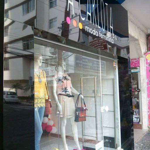 Fachada em ACM com iluminação em led por Creative Comunicação